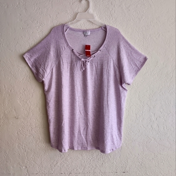 Avenue Front Lace-Up Open Neck T-shirt Size 2X (22/24) - Picture 1 of 9